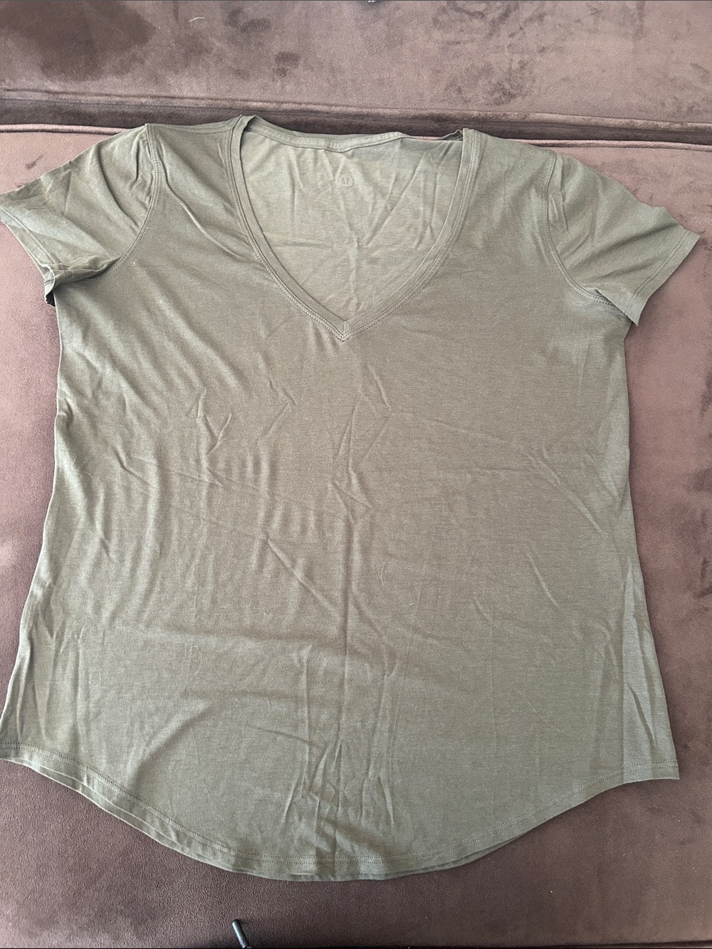 NWOT Lululemon Original Love Tee V‑Neck Short Sleeve Olive Sz 8